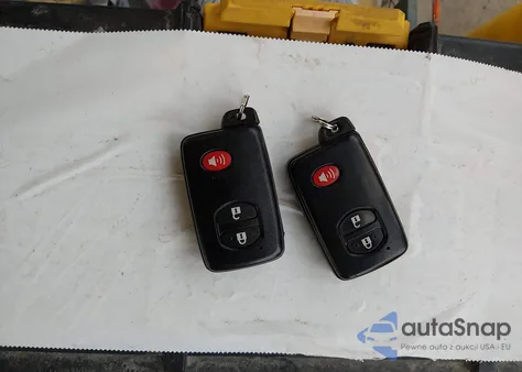 2012 Toyota Prius V Five from USA, damaged, VIN JTDZN3EU8C3013104